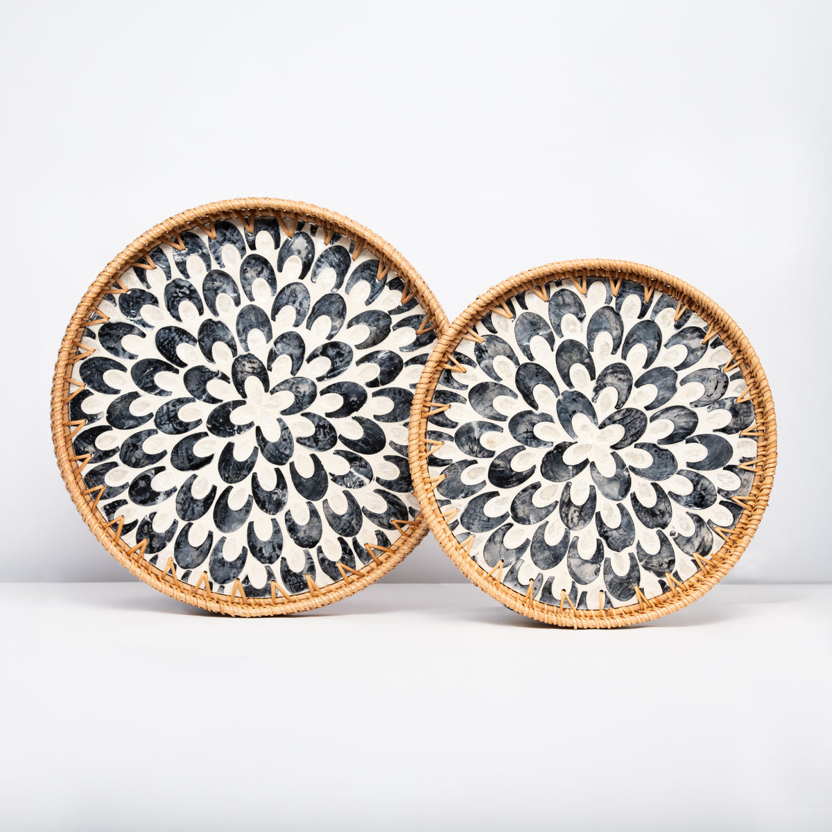 2 Piece Set of Round Serving Tray - Design E