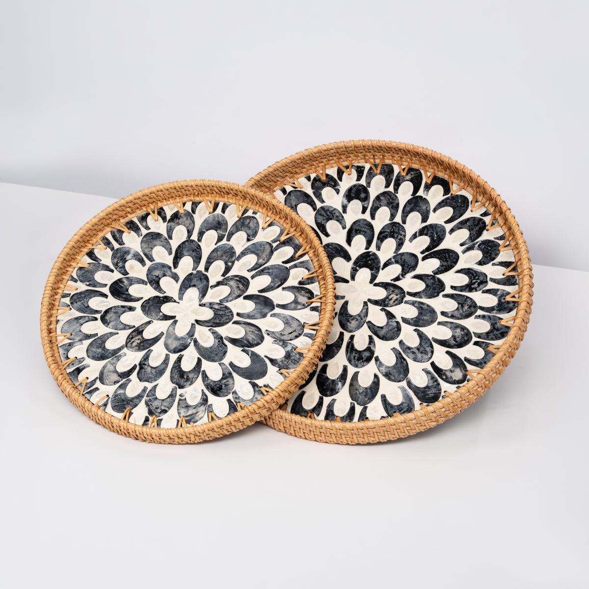 2 Piece Set of Round Serving Tray - Design E